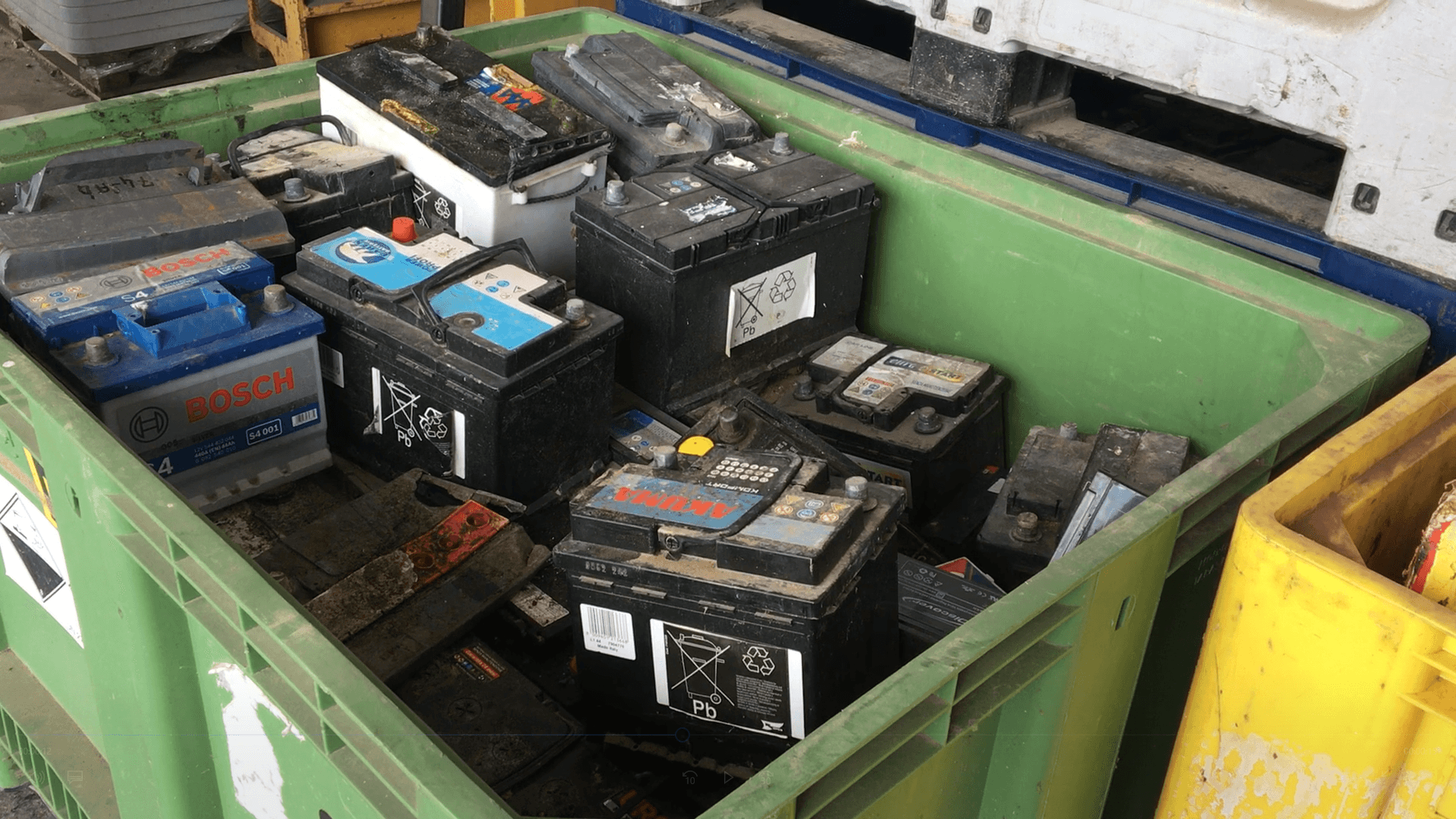 Trattamento di rifiuti speciali e batterie esauste